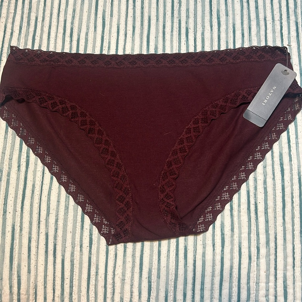 Natori Bliss panty vino